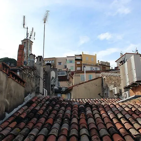 à Deux Pas Du Palais Des Festivals , Deux Pièces Dans Le Bas Du Quartier Historique Du Suquet à Appartamento *