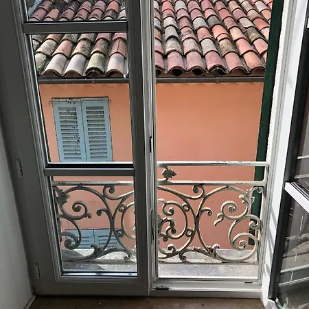 à Deux Pas Du Palais Des Festivals , Deux Pièces Dans Le Bas Du Quartier Historique Du Suquet à Appartamento *